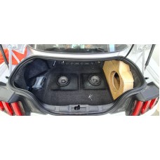 Короб для сабвуфера Ford Mustang VI